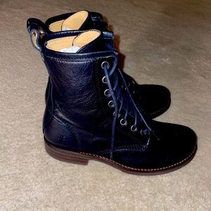 New combat boots, smoke free home, never worn.